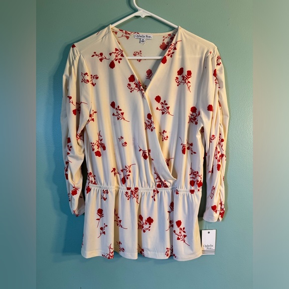 NWT Ophelia Roe, top, size medium. - Picture 1 of 6
